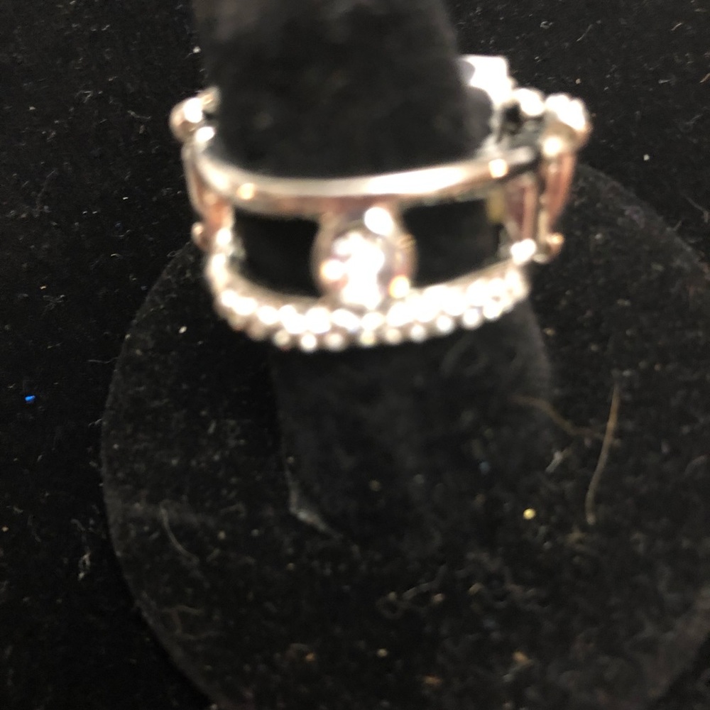 Silver paparazzi ring